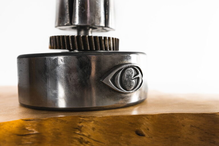 RUKA_NADACE_HT-02 (1)